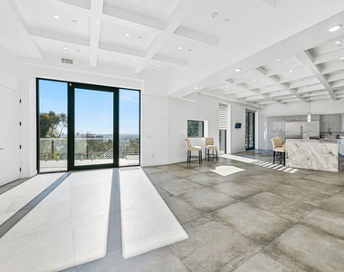 6181 Temple Hill Drive - Photo Thumbnail 5