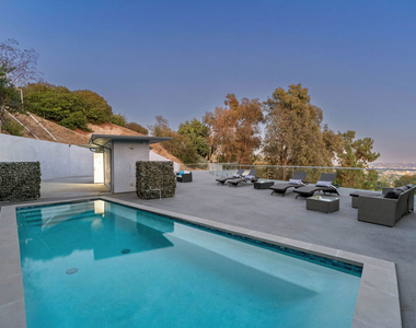 6181 Temple Hill Drive - Photo Thumbnail 49