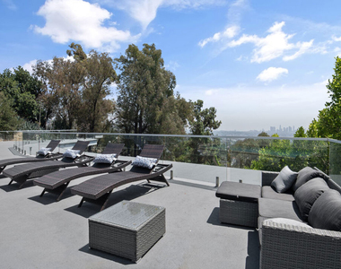 6181 Temple Hill Drive - Photo Thumbnail 51