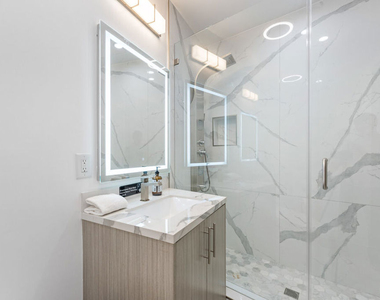 6181 Temple Hill Drive - Photo Thumbnail 41