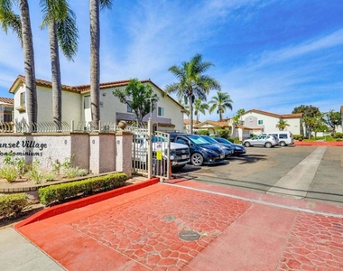 3572 Sunset Ln - Photo Thumbnail 31