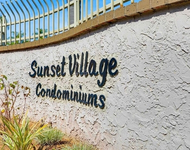 3572 Sunset Ln - Photo Thumbnail 37