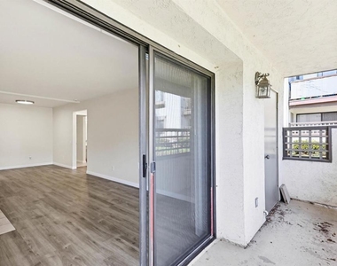 3572 Sunset Ln - Photo Thumbnail 19