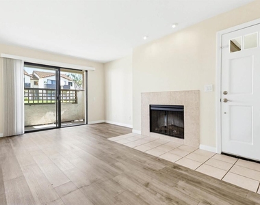 3572 Sunset Ln - Photo Thumbnail 5