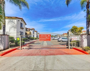 3572 Sunset Ln - Photo Thumbnail 34