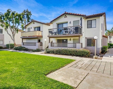 3572 Sunset Ln - Photo Thumbnail 1