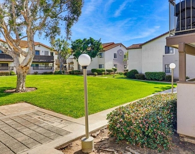 3572 Sunset Ln - Photo Thumbnail 2