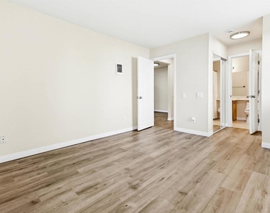 3572 Sunset Ln - Photo Thumbnail 15