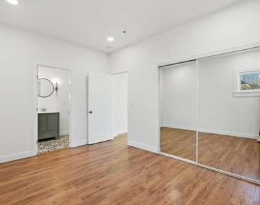 312 Brookes Avenue - Photo Thumbnail 6