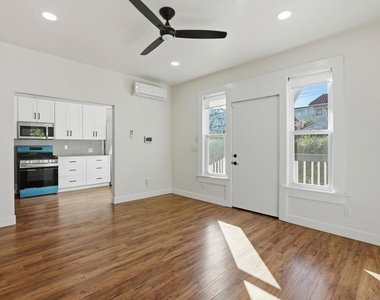 312 Brookes Avenue - Photo Thumbnail 3