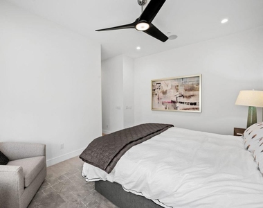 422 Fountain Drive - Photo Thumbnail 20