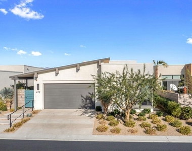 422 Fountain Drive - Photo Thumbnail 2
