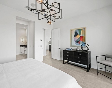 422 Fountain Drive - Photo Thumbnail 28