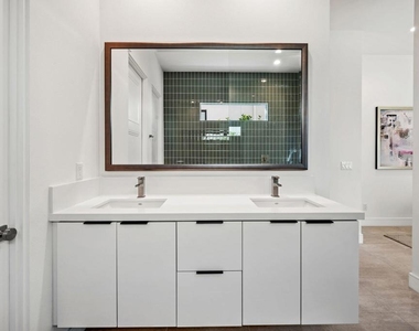 422 Fountain Drive - Photo Thumbnail 22