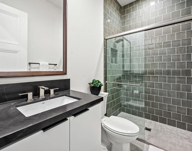 422 Fountain Drive - Photo Thumbnail 26