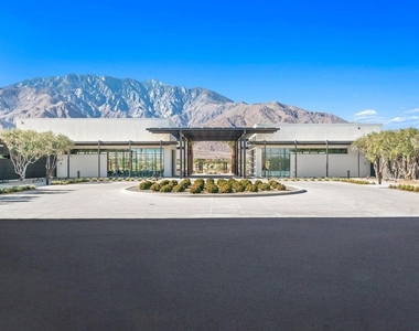 422 Fountain Drive - Photo Thumbnail 42