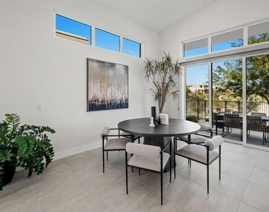 422 Fountain Drive - Photo Thumbnail 17