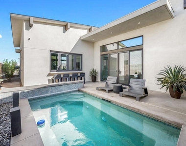 422 Fountain Drive - Photo Thumbnail 36