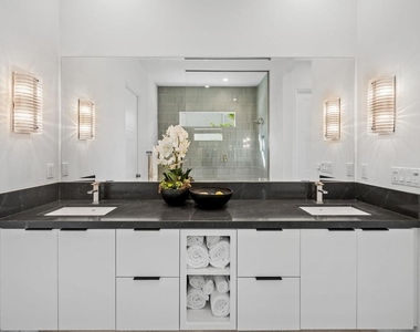 422 Fountain Drive - Photo Thumbnail 30