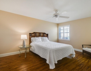 8392 Se Paurotis Lane - Photo Thumbnail 6