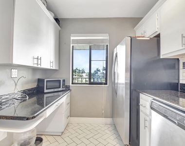 4070 Tivoli Court - Photo Thumbnail 6