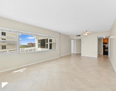 710 N Ocean Boulevard - Photo Thumbnail 8