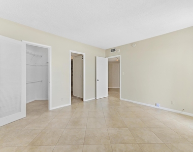 710 N Ocean Boulevard - Photo Thumbnail 24
