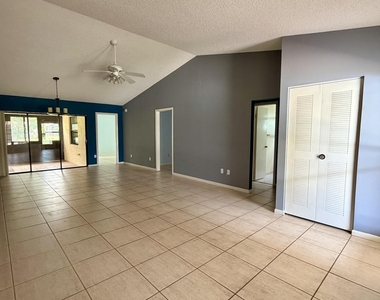 6273 Tall Cypress Circle - Photo Thumbnail 21
