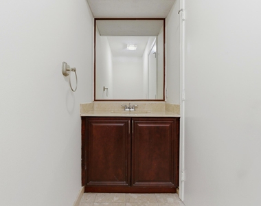1235 Sussex Street - Photo Thumbnail 8