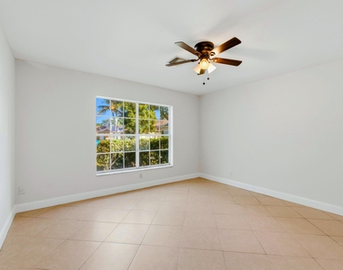 1235 Sussex Street - Photo Thumbnail 17