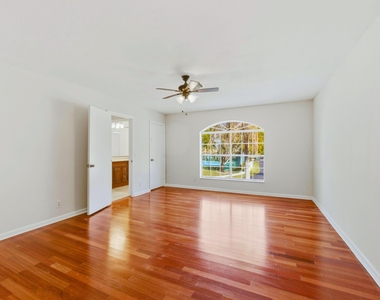 1235 Sussex Street - Photo Thumbnail 31