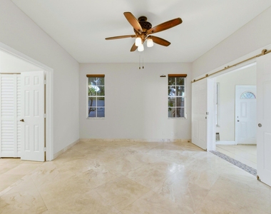 1235 Sussex Street - Photo Thumbnail 18