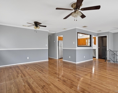 9 Bay Beach Avenue - Photo Thumbnail 4