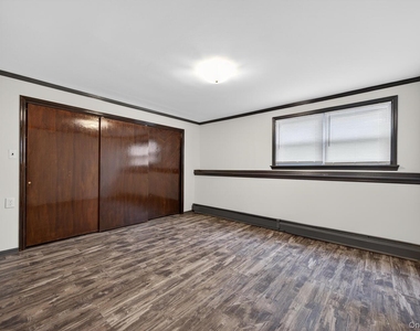 9 Bay Beach Avenue - Photo Thumbnail 26