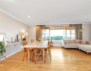 1443 Park Street - Photo Thumbnail 2