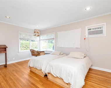 1443 Park Street - Photo Thumbnail 11