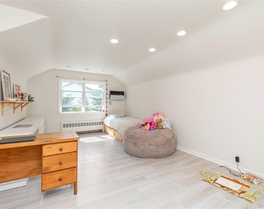 1443 Park Street - Photo Thumbnail 12