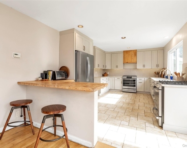 1443 Park Street - Photo Thumbnail 7