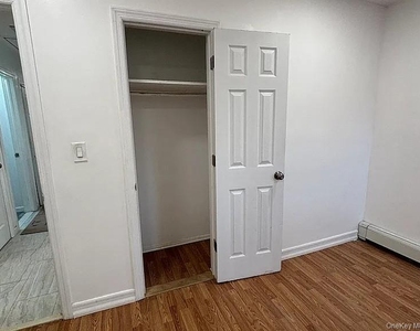 61 Montgomery Avenue - Photo Thumbnail 9
