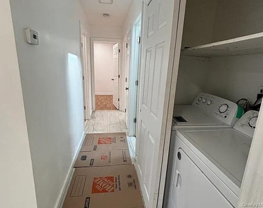 61 Montgomery Avenue - Photo Thumbnail 5