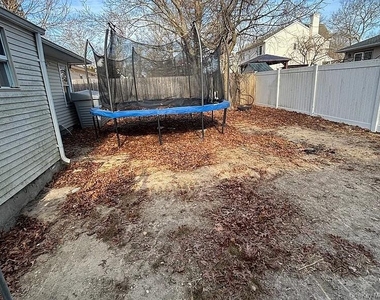 61 Montgomery Avenue - Photo Thumbnail 13