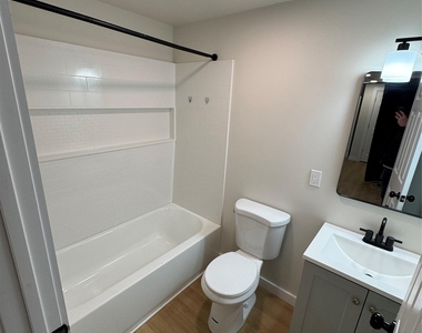 98 E Market Street - Photo Thumbnail 2