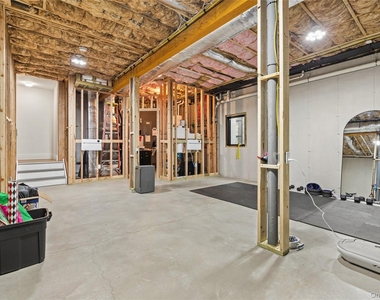 55 S Phillips Avenue - Photo Thumbnail 33