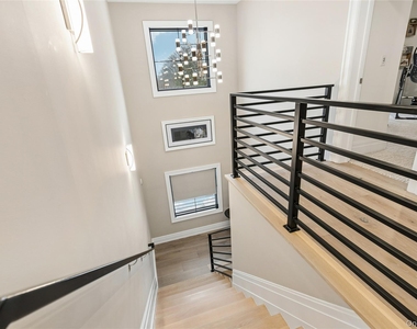 55 S Phillips Avenue - Photo Thumbnail 20