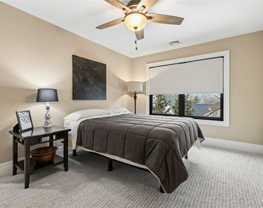 55 S Phillips Avenue - Photo Thumbnail 23