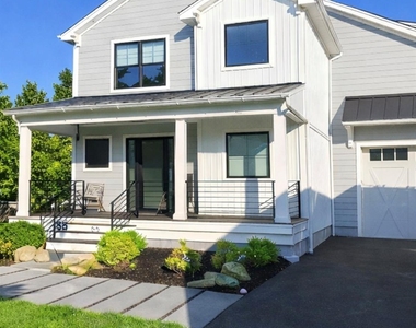 55 S Phillips Avenue - Photo Thumbnail 1