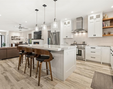 55 S Phillips Avenue - Photo Thumbnail 11