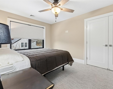 55 S Phillips Avenue - Photo Thumbnail 22