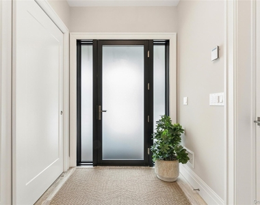 55 S Phillips Avenue - Photo Thumbnail 7