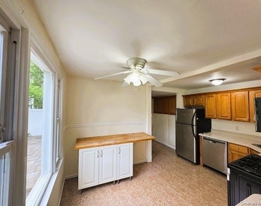 42 Hamilton Road - Photo Thumbnail 7